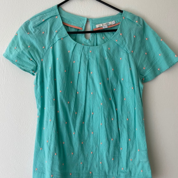 Boden Tops - NWT Boden cotton blouse with embroidery details